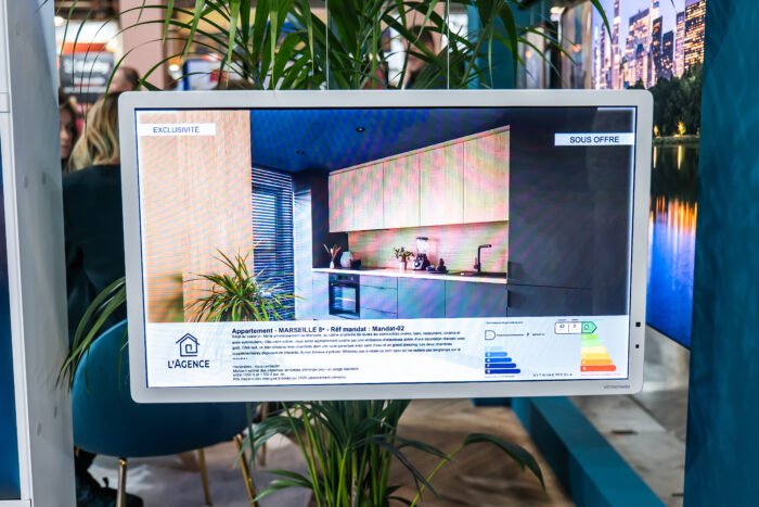 VM Light&Play 32″ 2000 cd/m² - Image 8